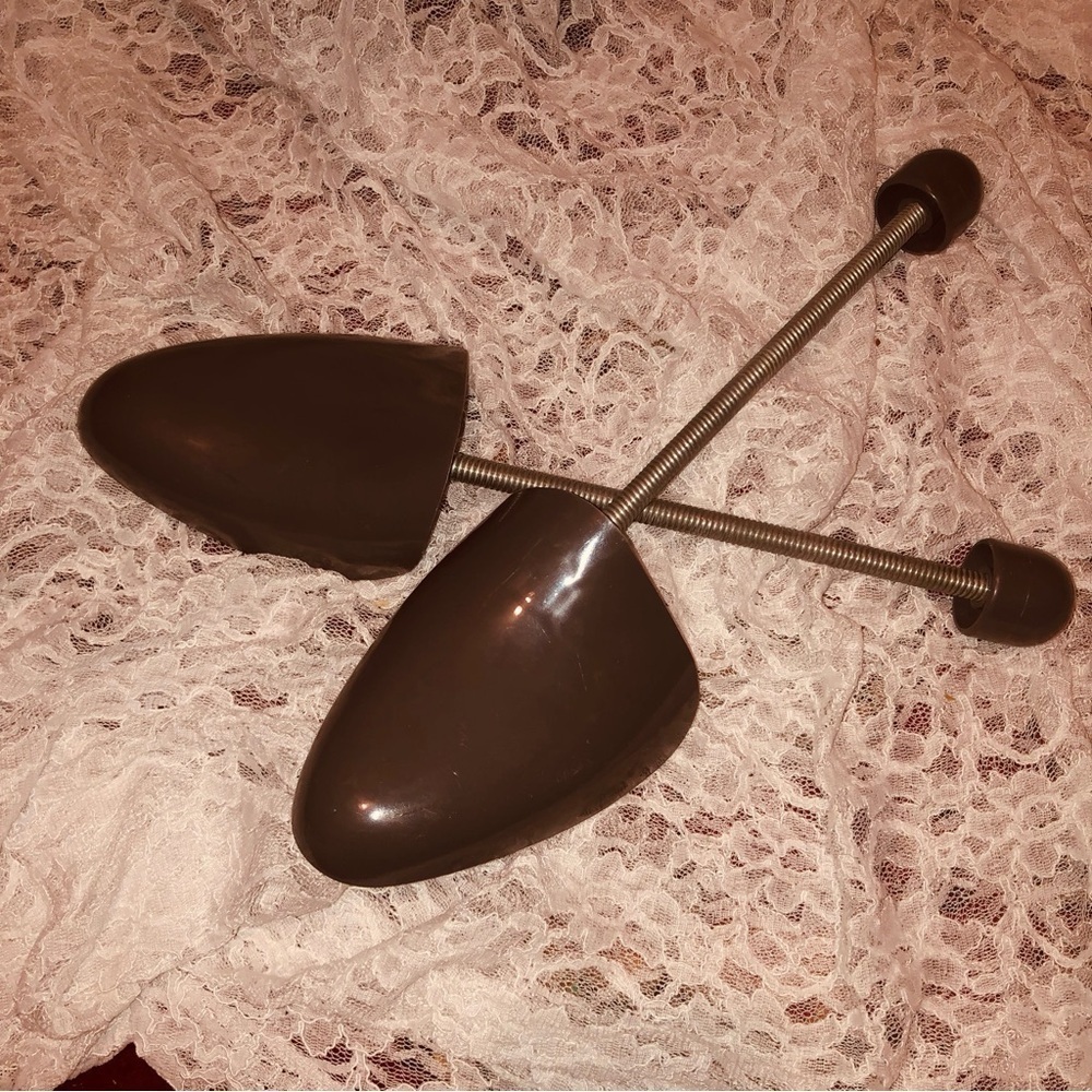 Silver Shoe Tree, aluminum, Delhi size M shoe trees. Made in England